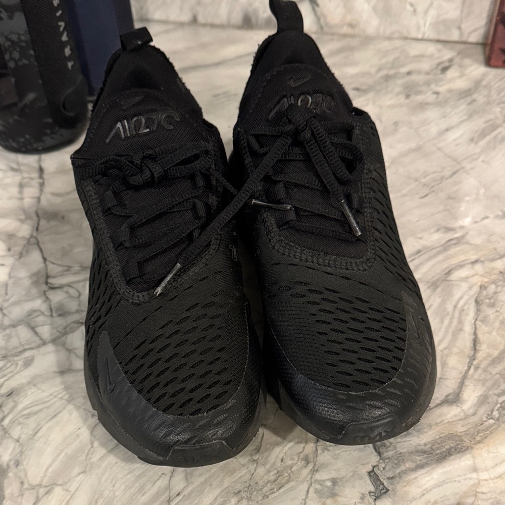 Nike Air 270 Black Athletic Shoes Sz 6.5 Y